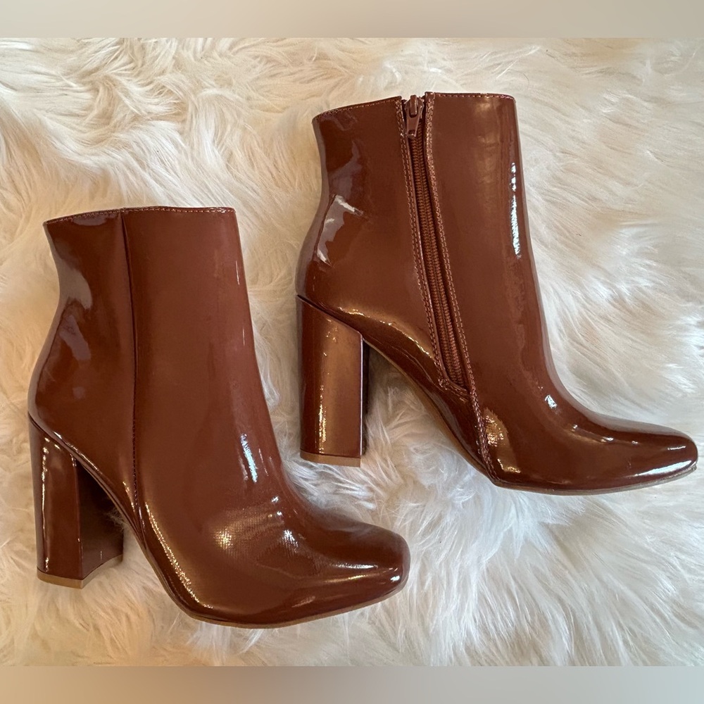 Bamboo Cognac Boots “Awake 11”, NWT Size 8.